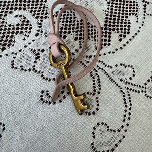 Fossil Pink Leather Strap Key Holder with Brass Key – EUC